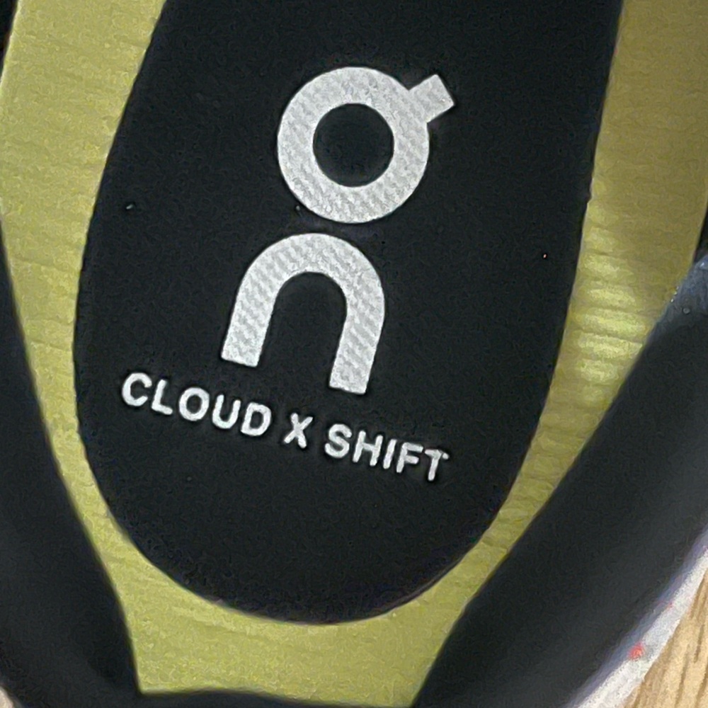 On Cloud X Shift - image 3